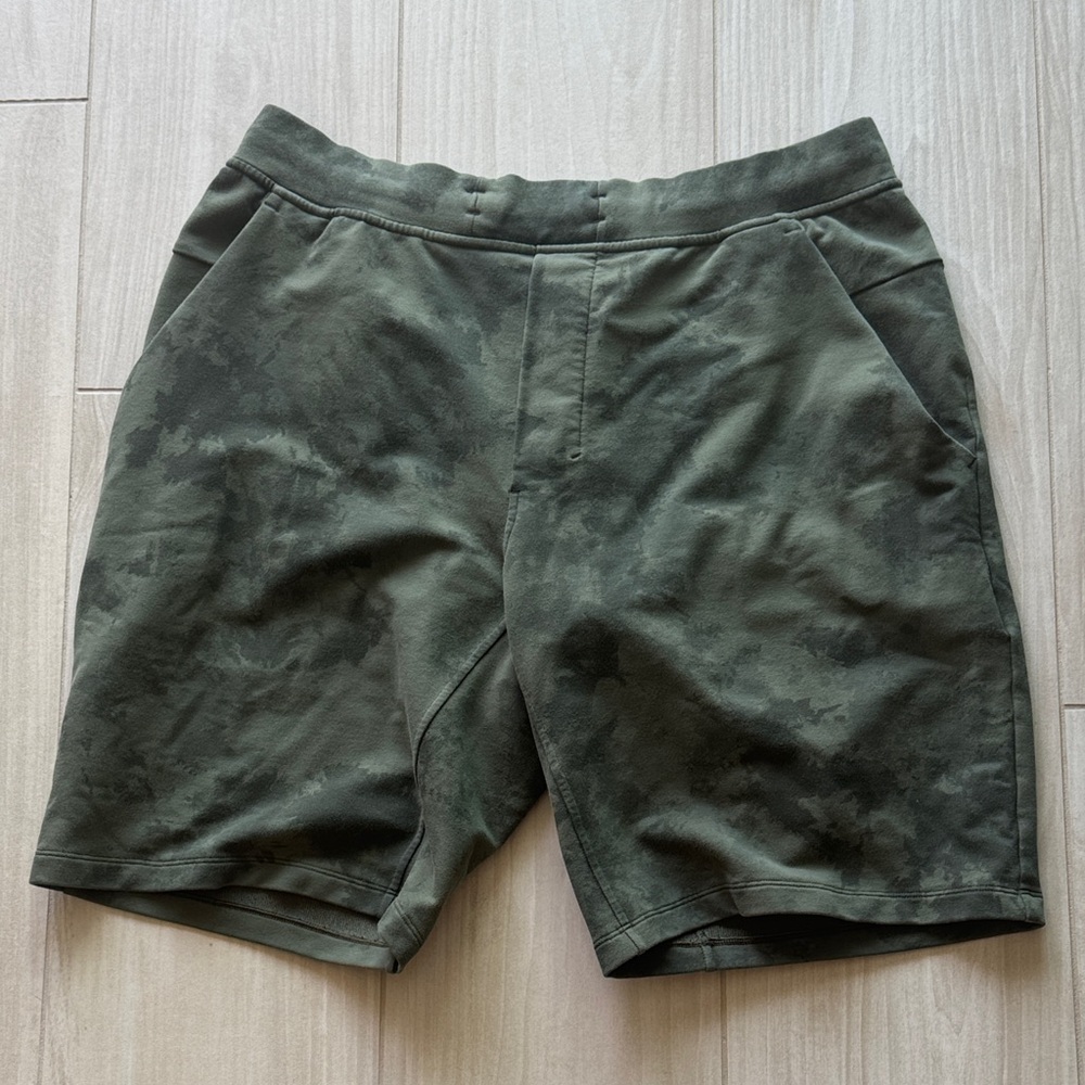 lululemon athletica Dark Green Men's Athletic Shorts